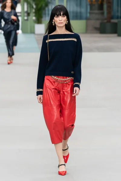 Look 34